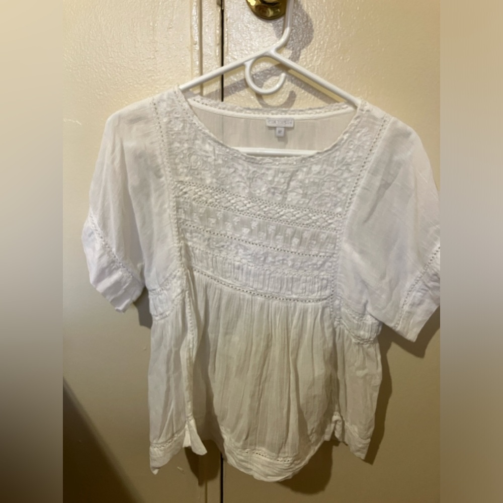 Starmela size medium white summery shirt